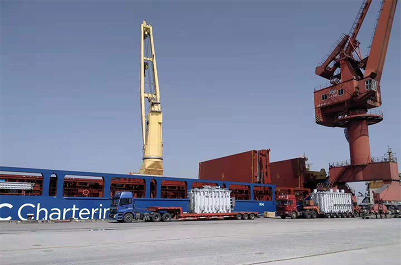 Transport of heavy cargo in bulk